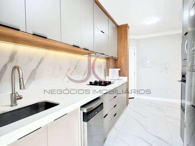 #7905 - Apartamento Padrão para Venda em Santo André - SP