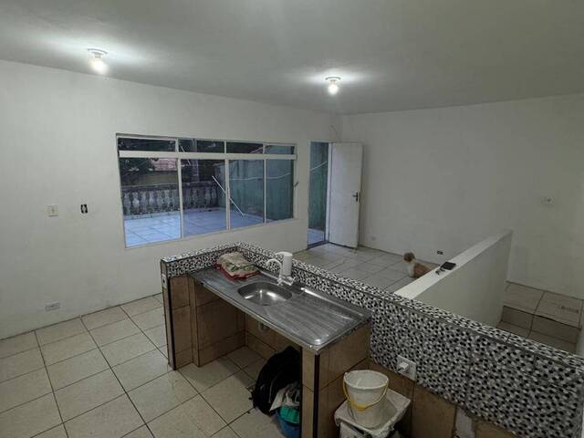Venda em Jardim Telles de Menezes - Santo André